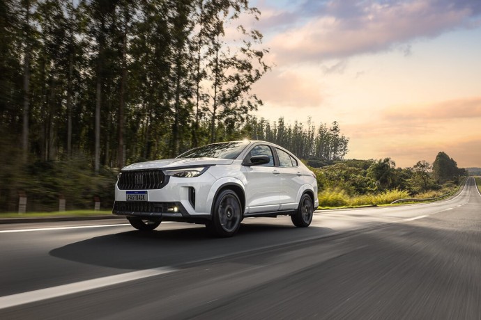 Fiat Fastback aprimora design, conforto e tecnologia