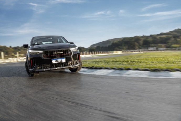Pulse Abarth mantém esportividade única na categoria