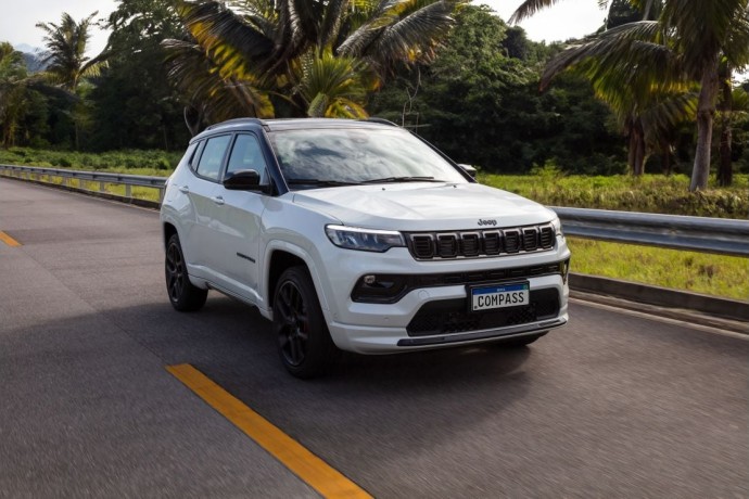 Jeep conquista seu melhor mês em vendas do ano