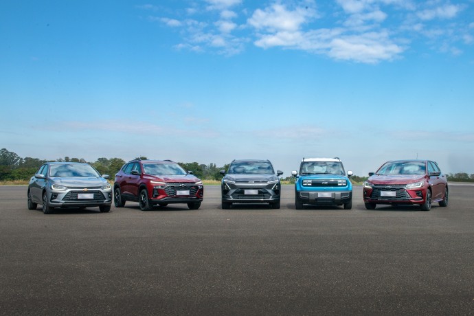 Chevrolet apresenta Onix, Onix Plus, Tracker, Spark e Captiva