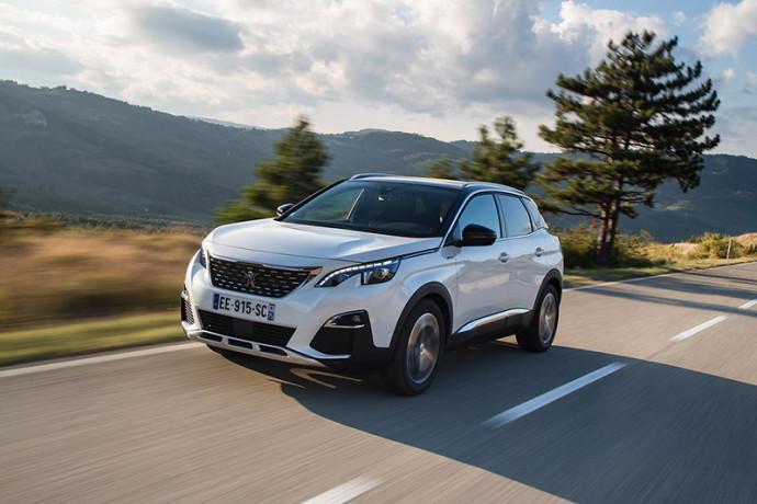 Novo Peugeot 3008 é eleito "Car of The Year 2017"