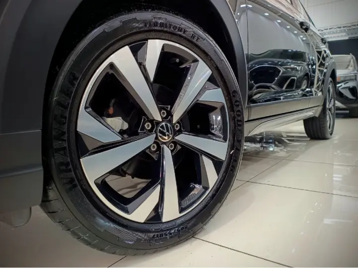 NIVUS 1.0 200 TSI TOTAL FLEX HIGHLINE AUTOMÁTICO