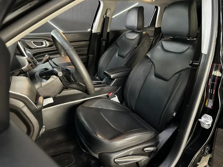 COMPASS LONG. T270 1.3 TB 4x2 Flex Aut.