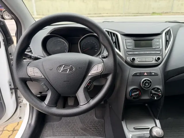 HB20 - 1.0 COMFORT PLUS 12V 4P MANUAL