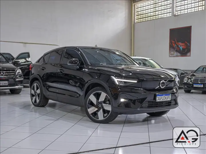 C40 P8 Recharge Pure Electric AWD