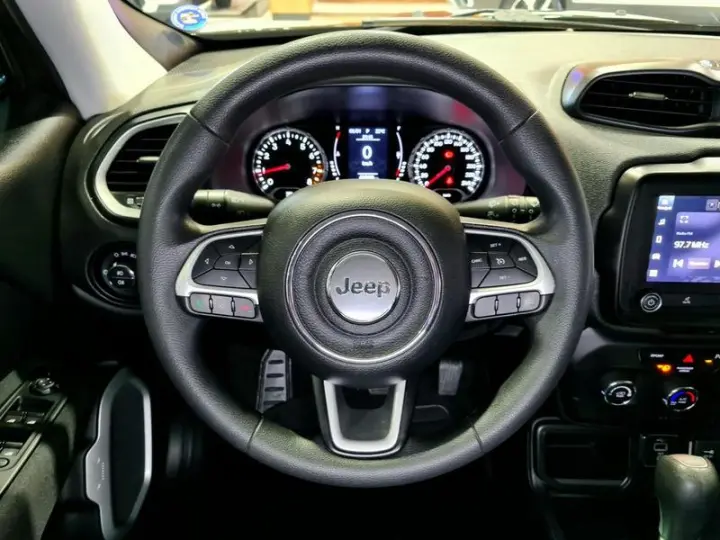 RENEGADE SPORT 1.8 4X2 FLEX 16V AUT.