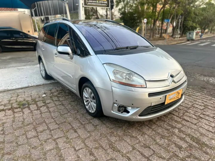 GRAND C4 2.0 I Picasso Exclusive 16V