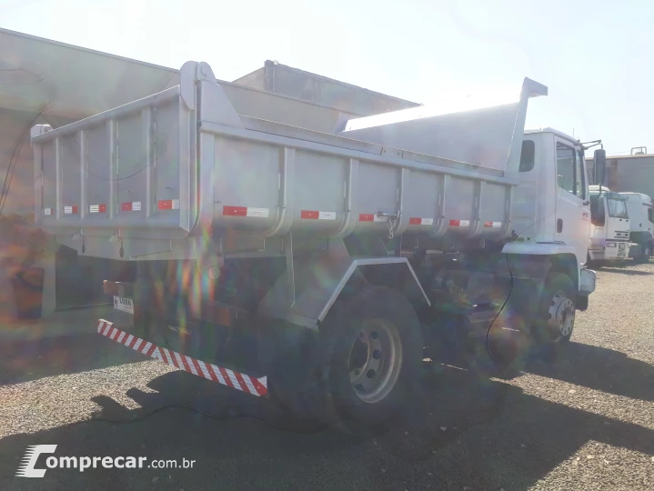 Mercedes Benz 1718 / Caçamba