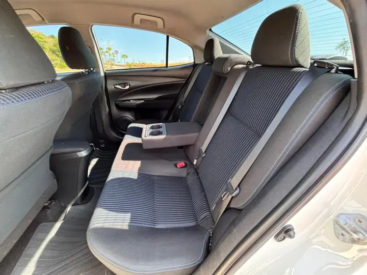 Yaris Sedan 1.5 XL Plus Tech CVT (Flex)