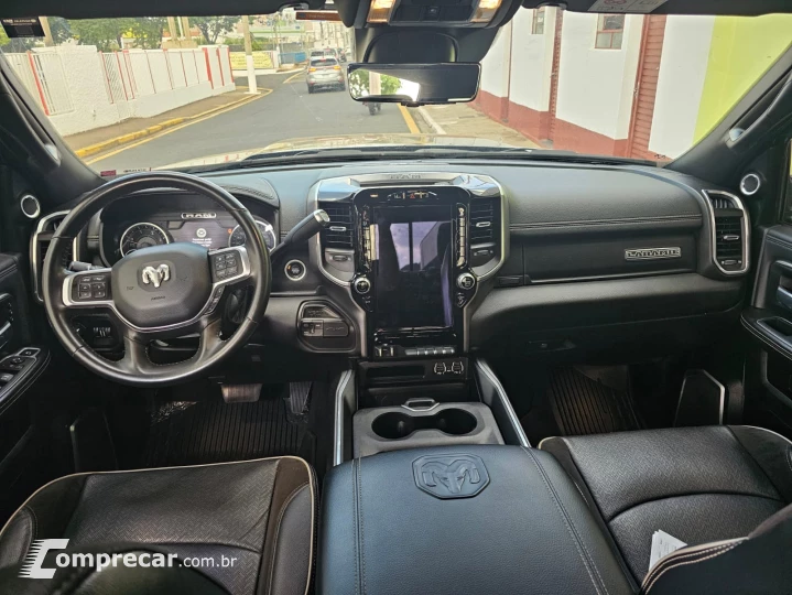 RAM 6.7 2500 Night Edition 4X4 CD I6 Turbo