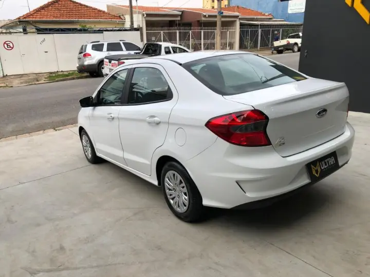 Ka 1.5 Sedan SE 12V Flex 4p Mec.