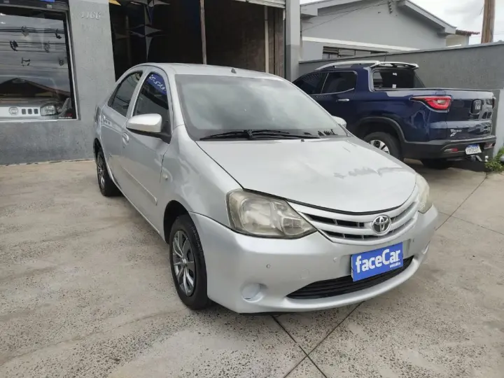 ETIOS X Sedan 1.5 Flex 16V 4p Mec.