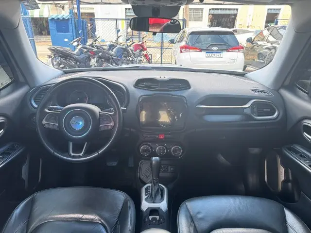 RENEGADE - 1.8 16V LONGITUDE 4P AUTOMÁTICO