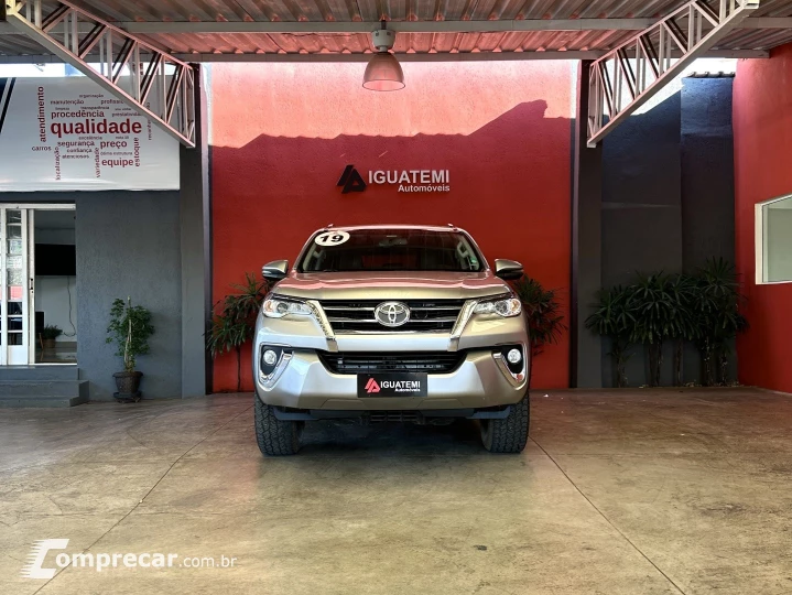 HILUX SW4 2.7 SRV 7 LUGARES 4X2 16V FLEX 4P AUTOMÁTICO