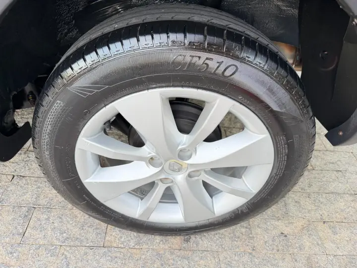 SANDERO 1.6 16V SCE Stepway