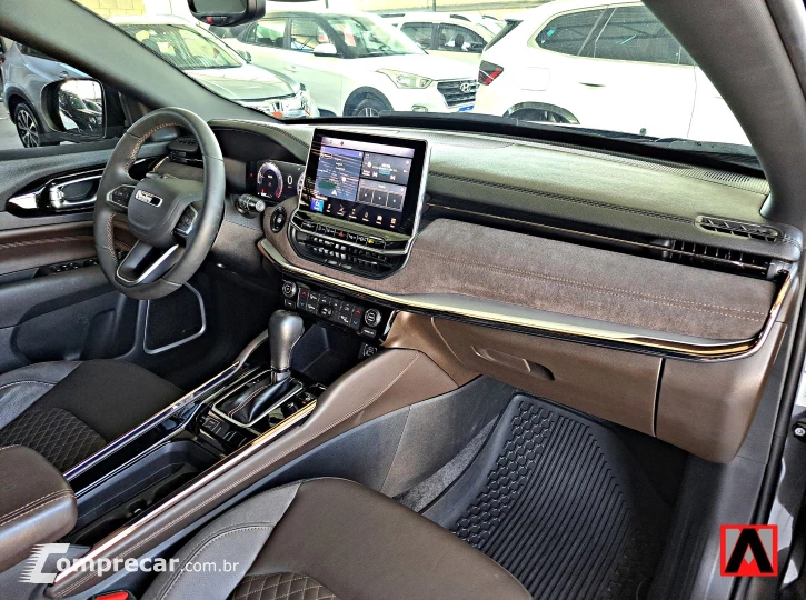 COMMANDER 1.3 T270 Turbo Overland