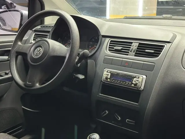 FOX - 1.0 MI 8V 4P MANUAL