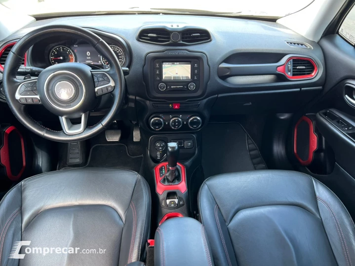 RENEGADE 2.0 16V Turbo Trailhawk 4X4