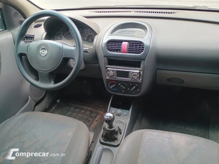 Corsa Sedan 1.8