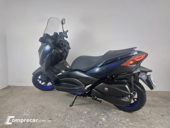 YAMAHA XMAX ABS