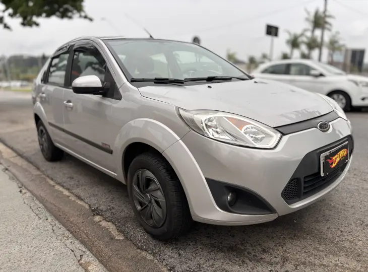 FIESTA 1.6 MPI Sedan 8V