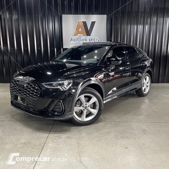 Q3 2.0 40 TFSI Sportback Performance Black Quattro