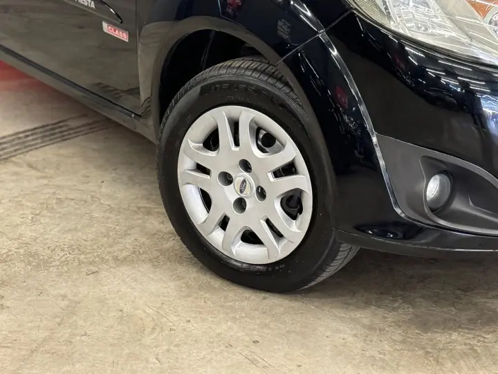 Fiesta 1.6 Mpi Sedan 8V Flex 4P Manual