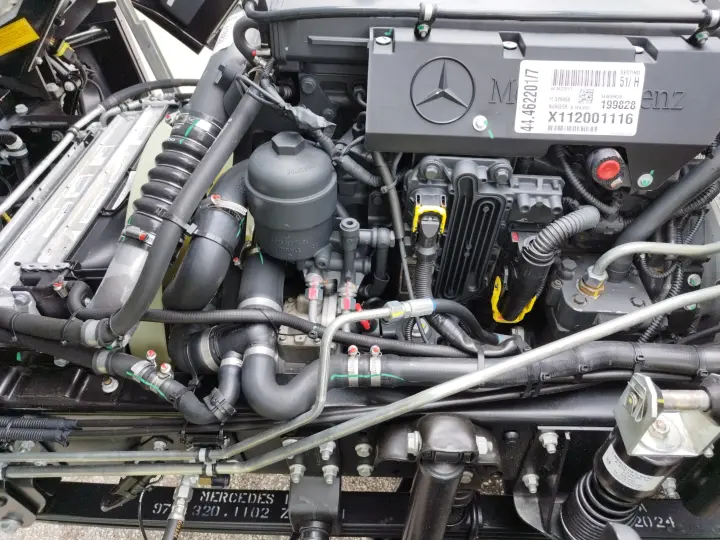 Accelo 1017 + Carroceria - Chassi