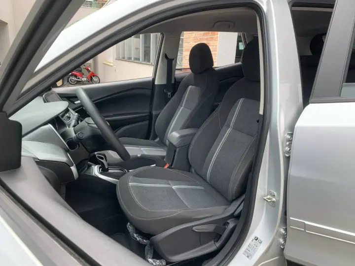 TRACKER LT 1.0 Turbo 12V Flex Aut.