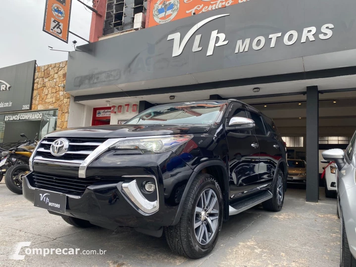 HILUX SW4 2.8 D-4d Turbo SRX Platinum 7L 4X4
