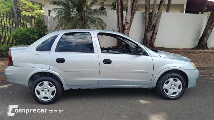 CORSA 1.4 MPFI Maxx Sedan 8V