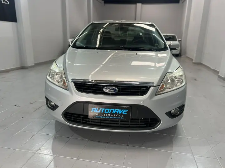 Focus Sedan 2.0 16V 4P GLX FLEX AUTOMÁTICO