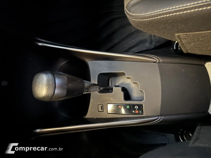 YARIS 1.5 16V XS Connect