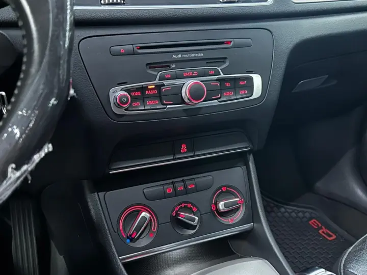 Q3 2.0 TFSI Quat. 170/180cv S-tronic 5p