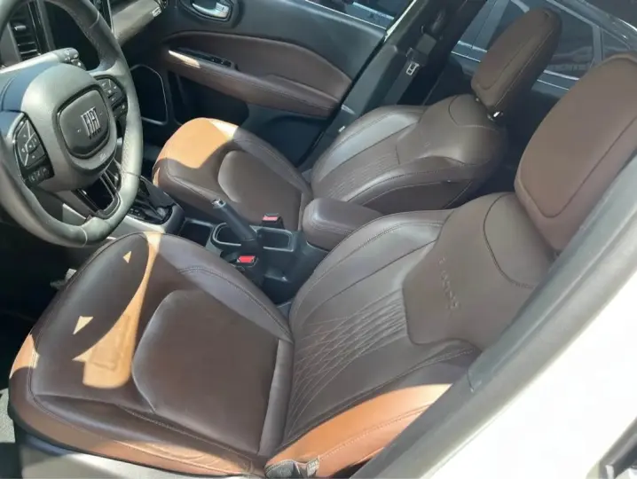 TORO 2.0 16V Turbo Ranch 4WD AT9