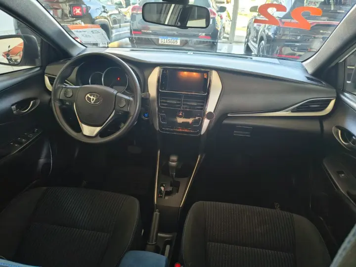 Yaris Hatch 1.5 16V 4P FLEX XL PLUS CONNECT MULTIDRIVE AUTOM