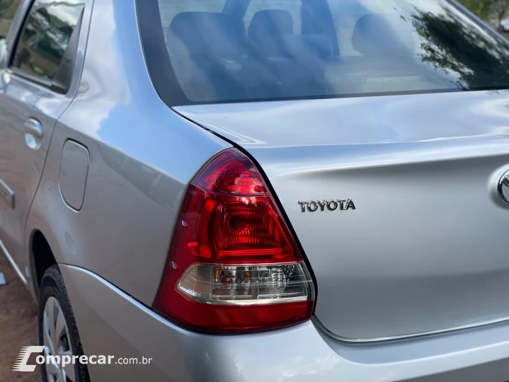 ETIOS 1.5 X Sedan 16V