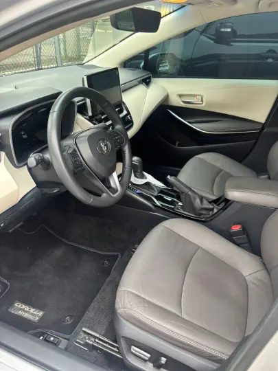 COROLLA 1.8 VVT-I Hybrid Altis Premium