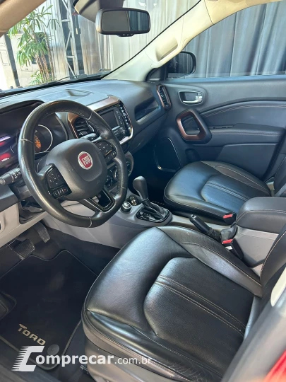 TORO 2.0 16V Turbo Volcano 4WD