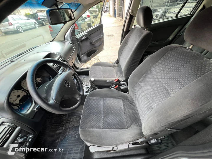 ASTRA 2.0 MPFI Advantage 8V