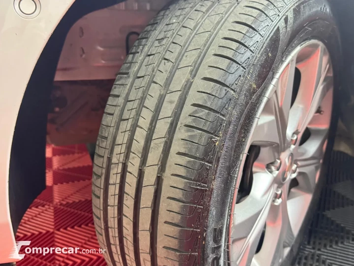 ONIX 1.0 TURBO PLUS PREMIER AUTOMÁTICO