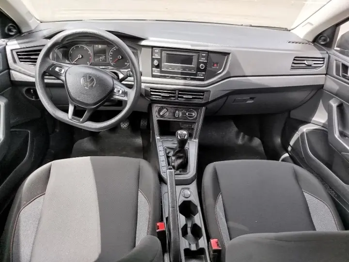 Polo Track 1.0 Flex 12V 5p