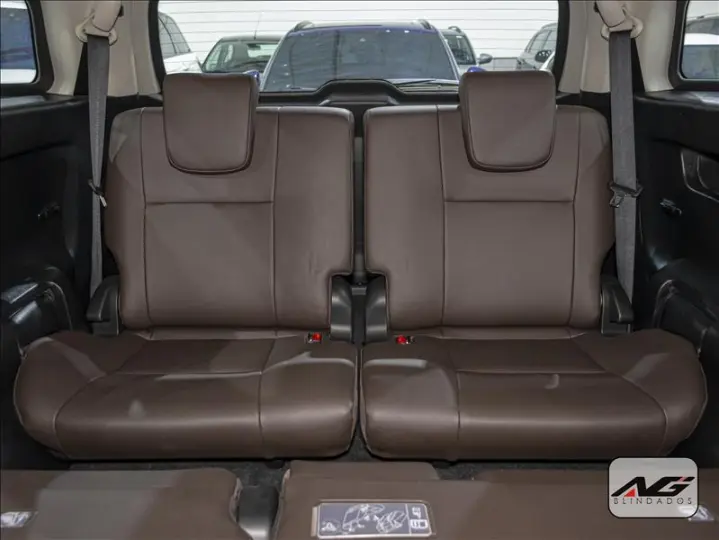 HILUX SW4 2.7 SRV 7 Lugares 4X2 16V