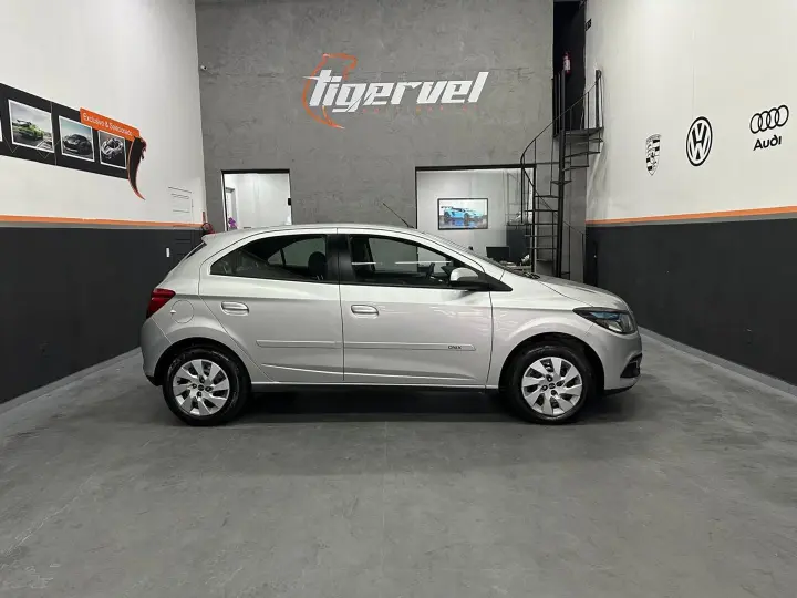 Onix 1.4 Mpfi Lt 8V Flex 4P Manual