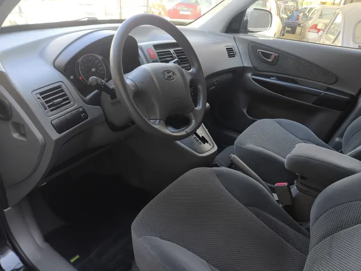 TUCSON 2.0 MPFI GLS 4X2 16V 143cv 2WD