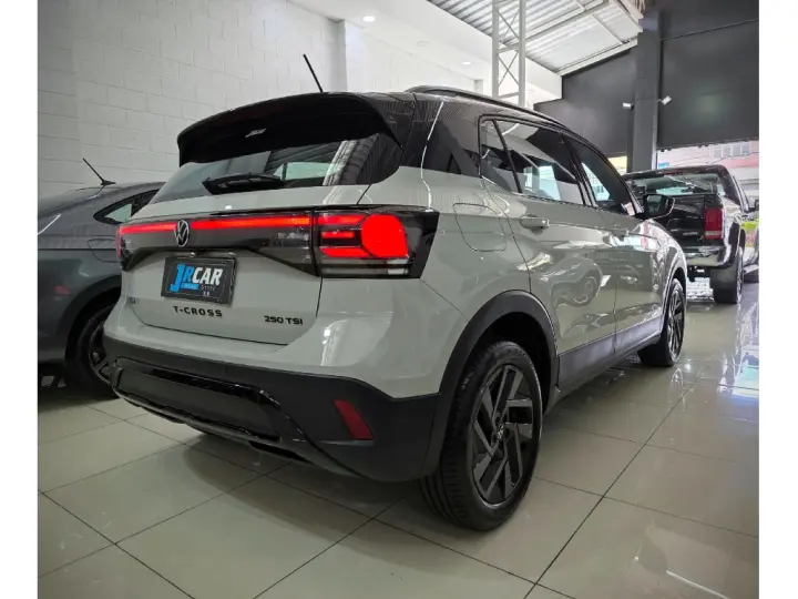 T-CROSS 1.4 250 TSI TOTAL FLEX HIGHLINE AUTOMÁTICO