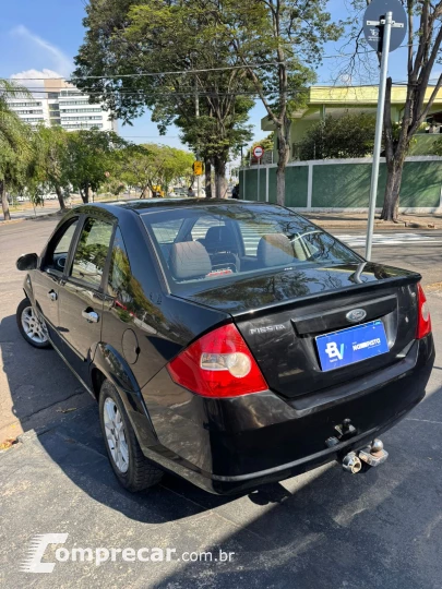 FIESTA 1.6 MPI Sedan 8V