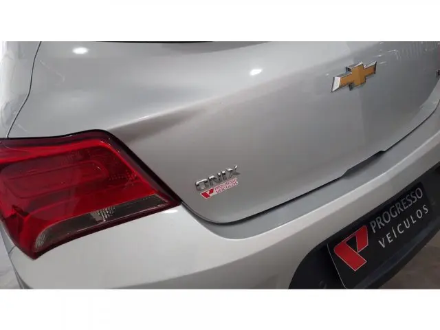 ONIX - 1.0 MPFI LT 8V 4P MANUAL