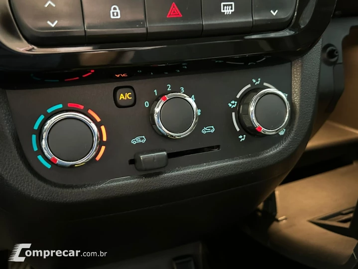 KWID 1.0 12V SCE Outsider