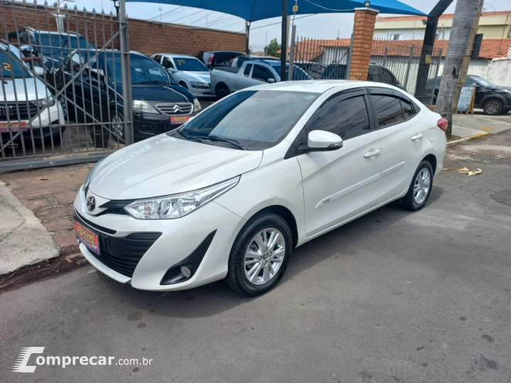 YARIS 1.5 16V Sedan XL